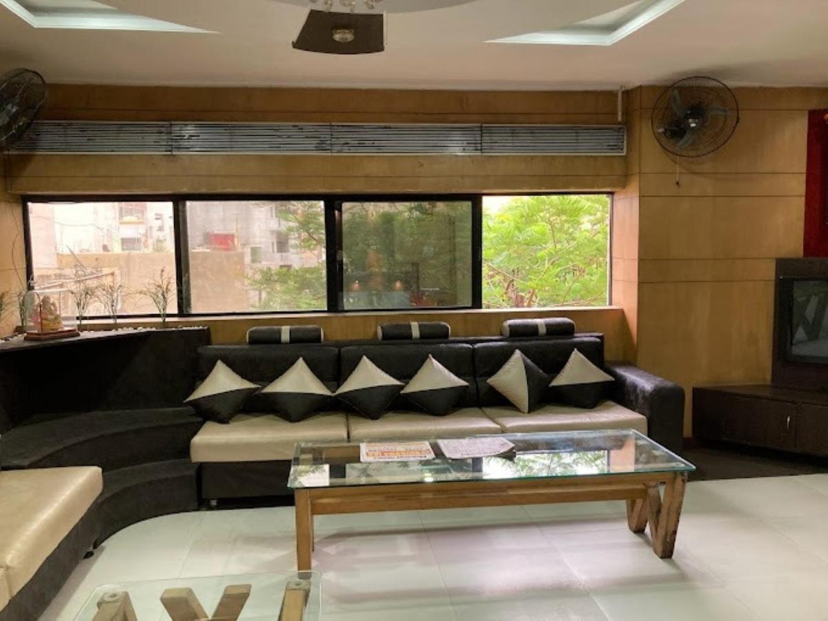 Hotel Vinayak Palace Bilāspur Kültér fotó